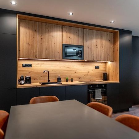 Downtown Luxury By Stlcz With 2 Bathrooms Budapest Luaran gambar