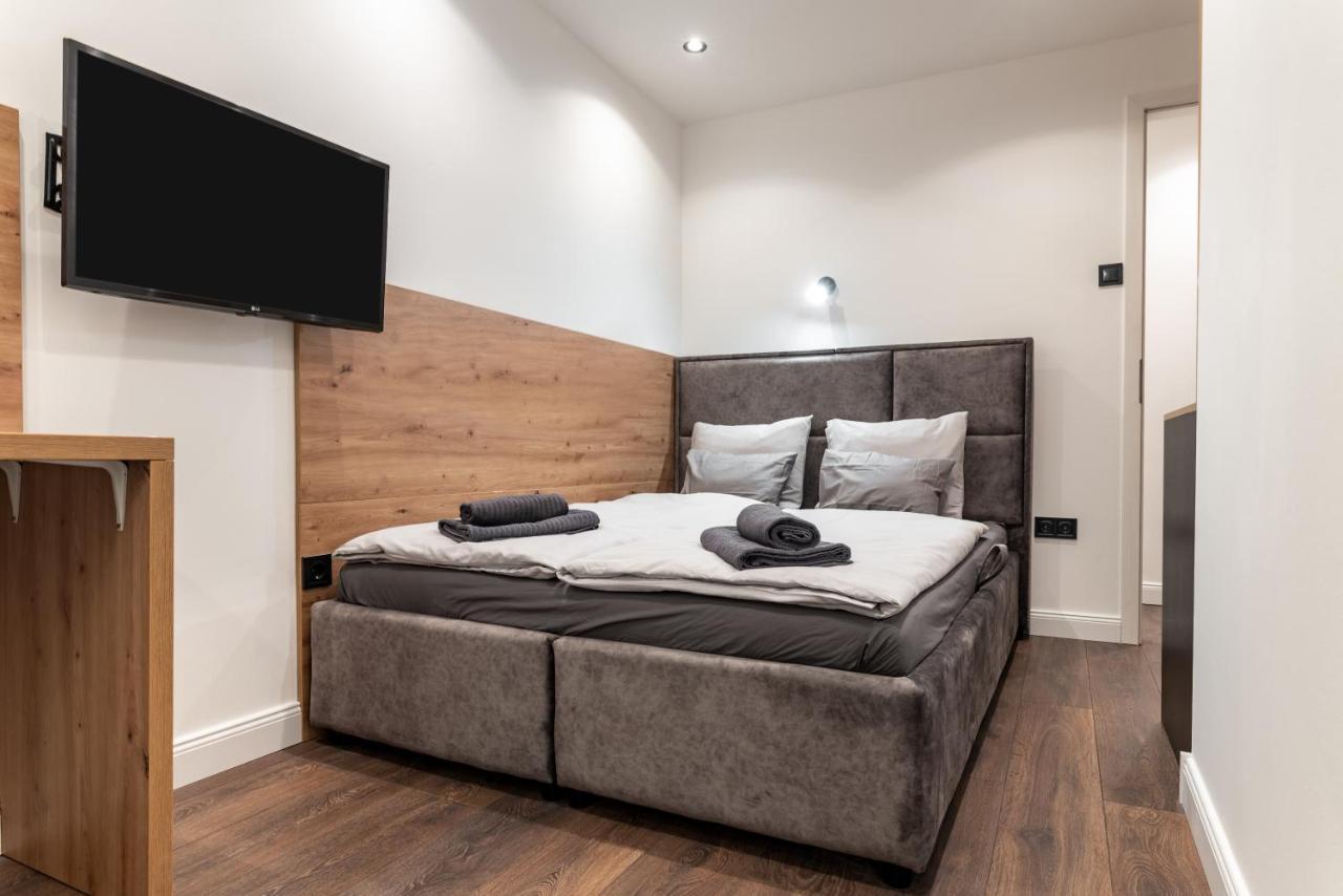 Downtown Luxury By Stlcz With 2 Bathrooms Budapest Luaran gambar