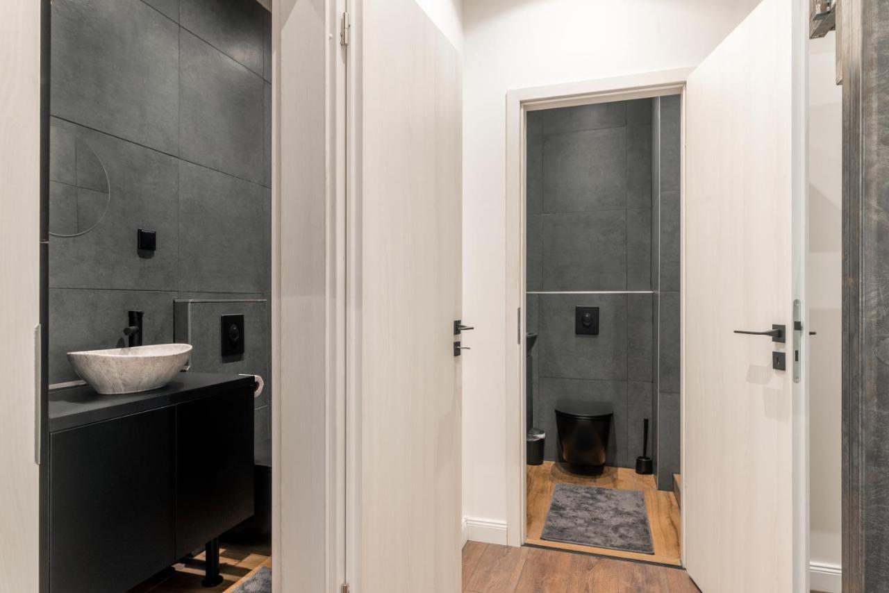 Downtown Luxury By Stlcz With 2 Bathrooms Budapest Luaran gambar