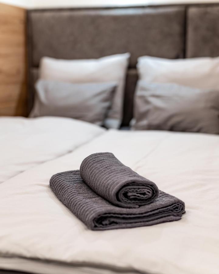 Downtown Luxury By Stlcz With 2 Bathrooms Budapest Luaran gambar